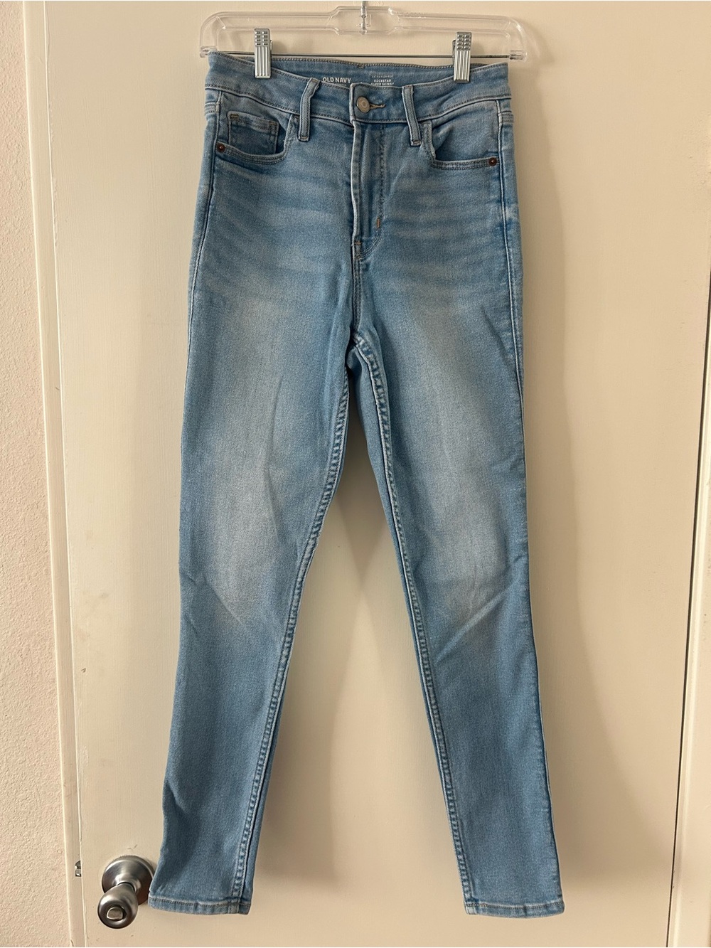 Light Wash Women’s Skinny Jeans - Old Navy